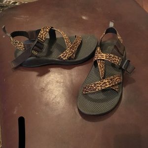 Chacos woman’s size 6 or kids size 4